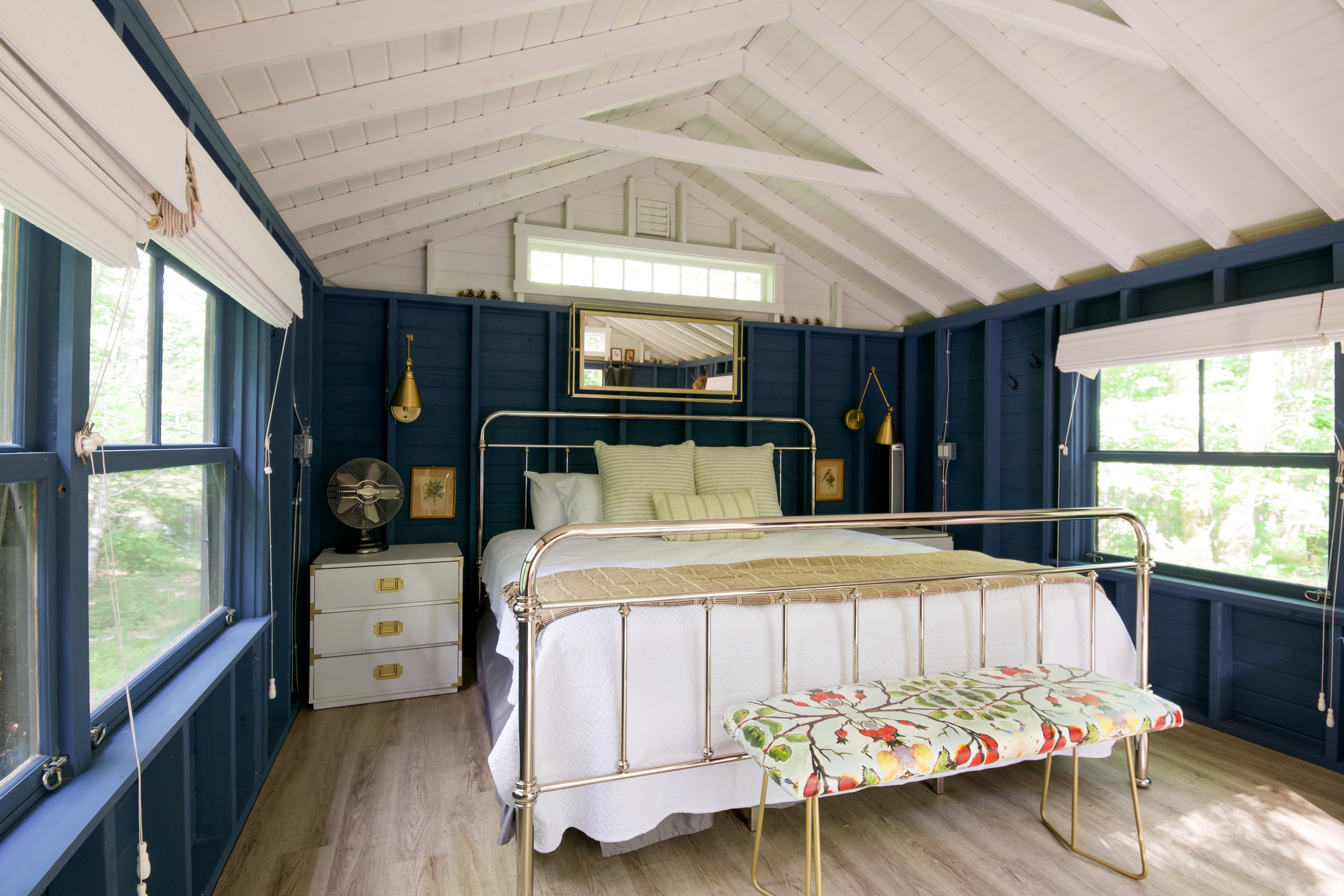 4 Essential Elements For Cottage-Style Bedroom Decor