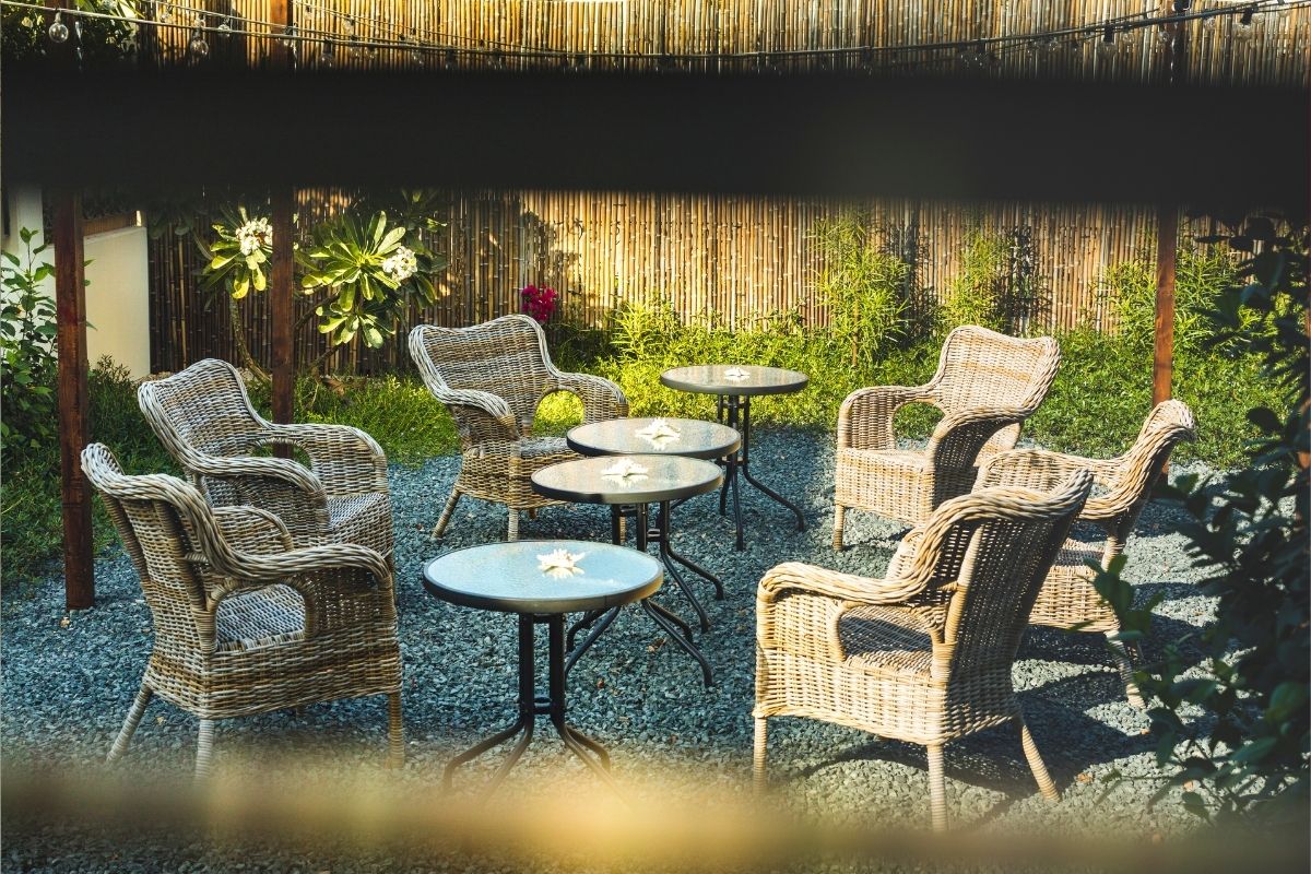 5 Tips for the Perfect Finish When Painting Your Patio Furniture