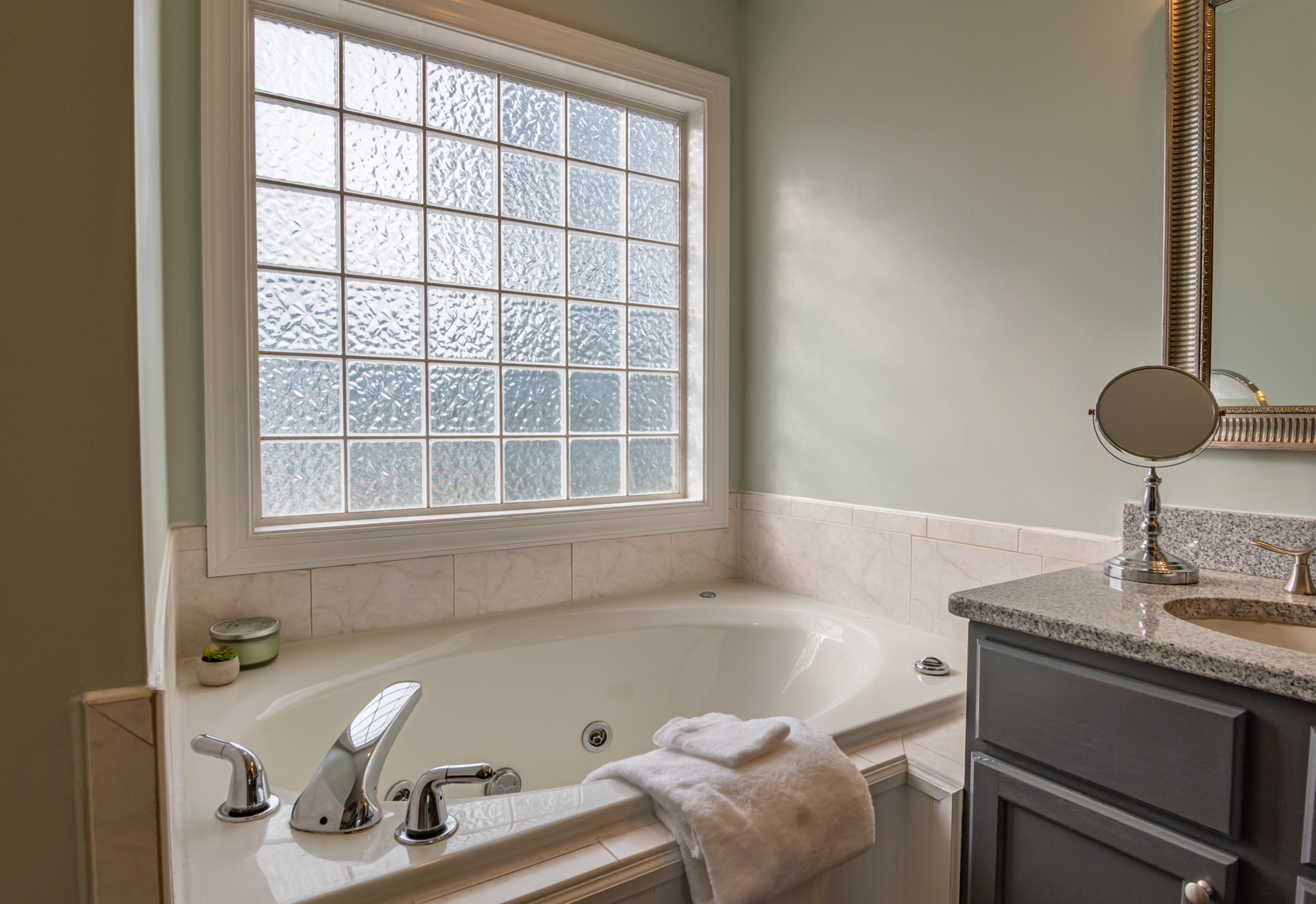 How to Update Your Bathroom on a Tight Budget
