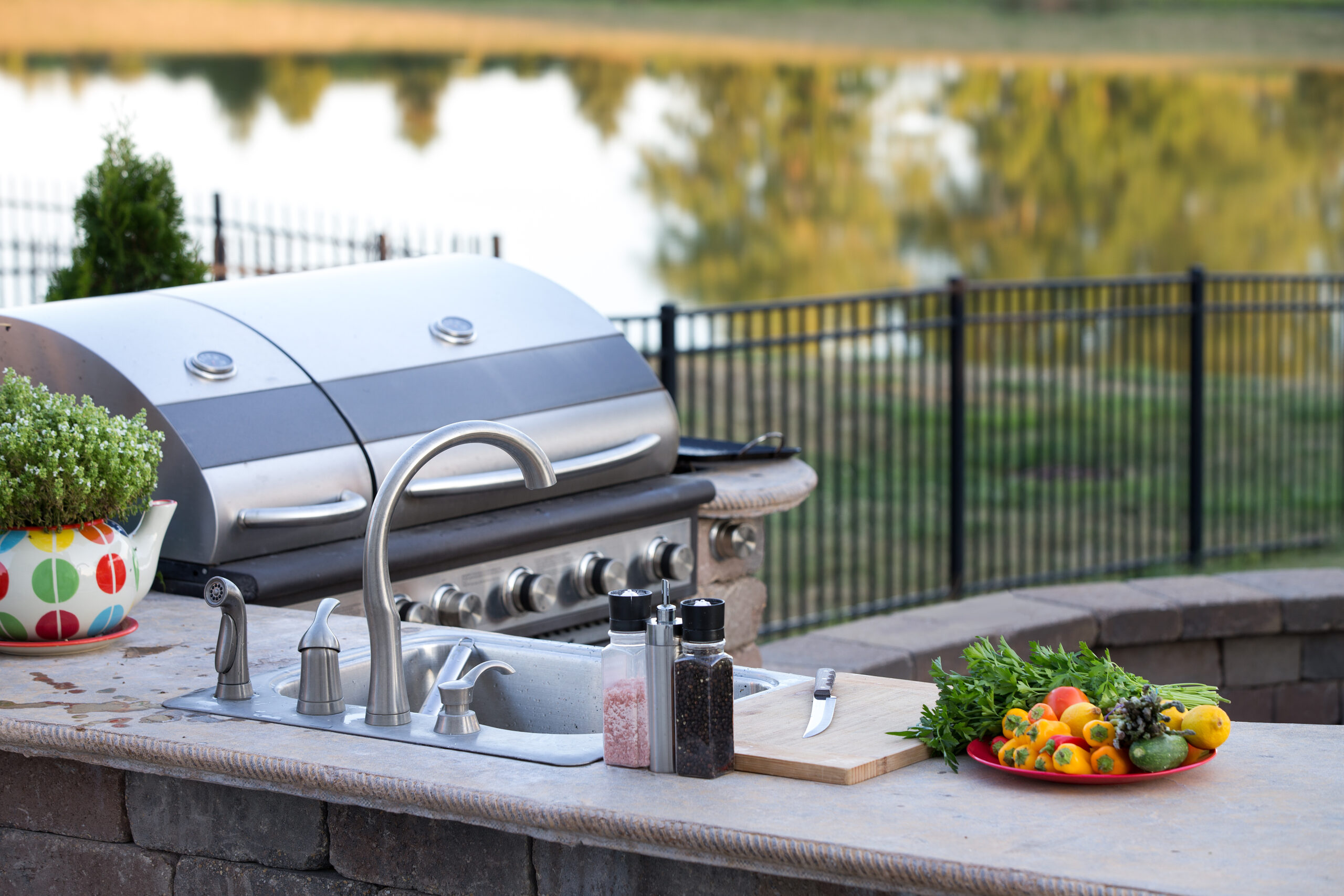 Why Every Backyard Kitchen Needs an Outdoor Sink