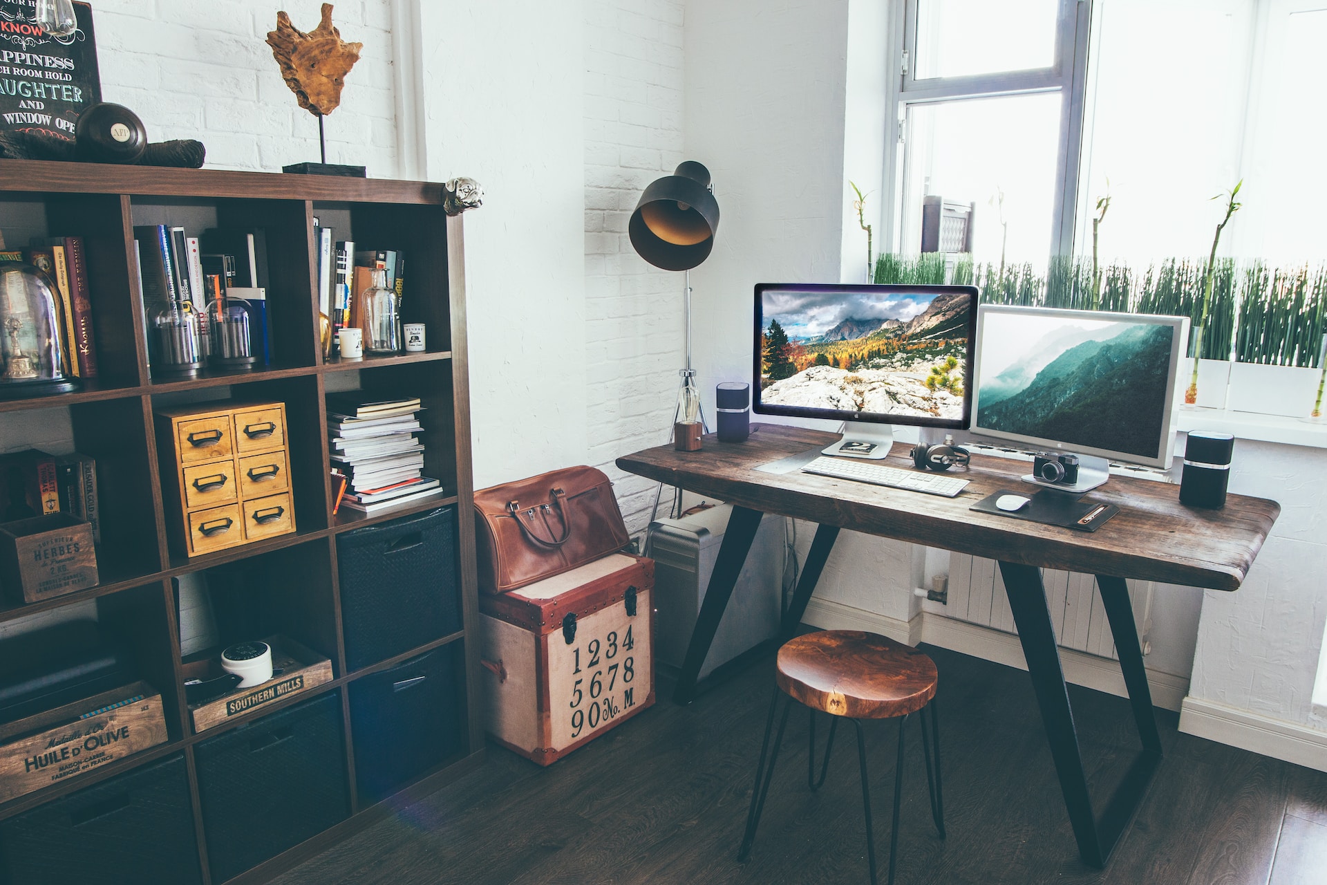 When You Should Consider Hiring a Professional Home Organizer