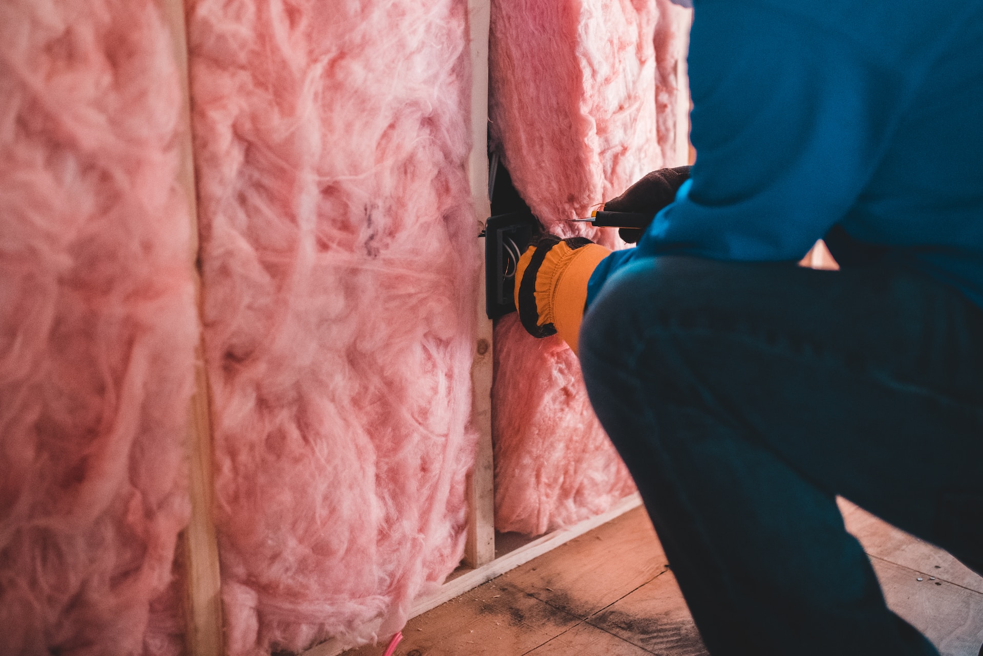 Cozy Comfort: Insulation Solutions for a Warm Living Room